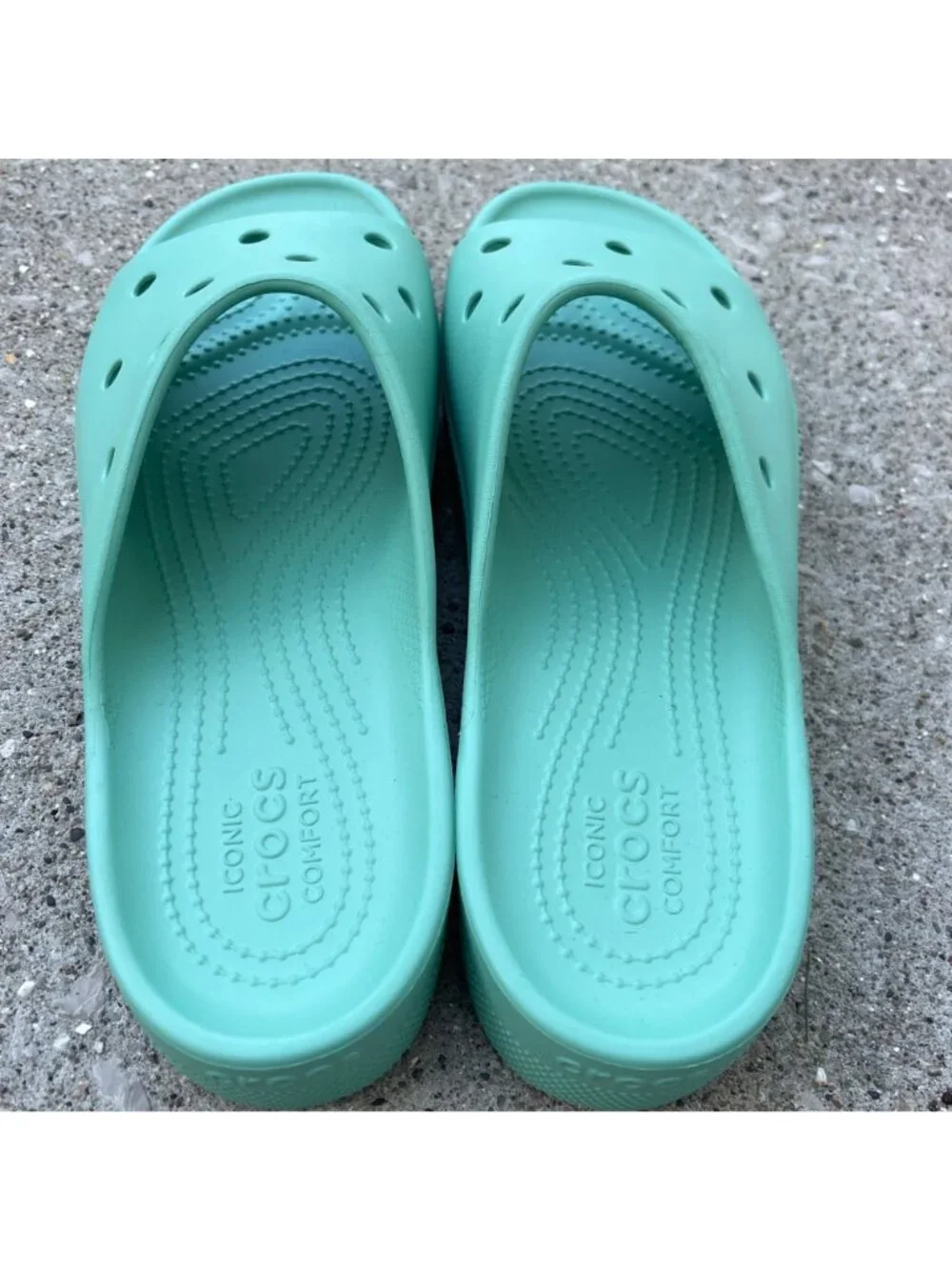 Crocs Classic Platform Slide Womens Size 9 Comfort Casual Slip On Shoes Beach
